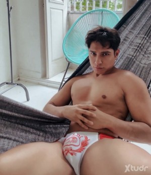 Xtudr - DOMTOPXXL: Venezuelan, only top, dominant, perverted, big penis (24x9), in polyamorous relationship with 3.