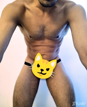 Xtudr - PiggyBro: Masculino, brasileño, saludable, musculoso, educado y fumador. Fetichista de cerdo; me gusta lo sucio. Hombre sudado, sin ...