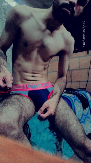 Xtudr - Albeiro: Hello, my name is Albeiro, I'm 29 years old, I'm a bottom, I'm from Bogotá, Colombia, and I would like to learn how to be a...