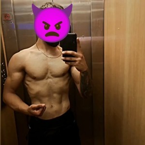 Xtudr - AzotaPerritas: Busco personas sin amigos/vida social que quiera salir con alguien como yo,(invitando me claro)se escuchan todo tipo ...