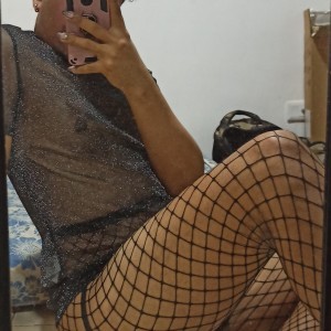 Xtudr - OralHex: Slut is looking for males to serve.