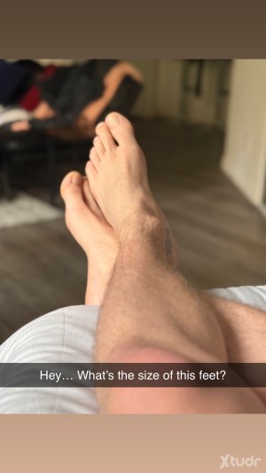 Xtudr - Burke: Top master seeking sub slave for the exploring, training and kink wise 