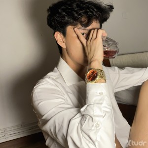 Xtudr - pasumparahet: Me encantan los heteros/curiosos, dominantes, discretos.
Escríbeme trato de contestar siempre 