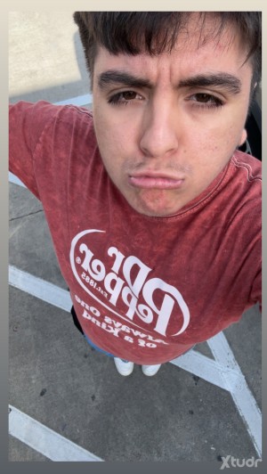 Xtudr - Adaslooking: Buscando amor y sexo