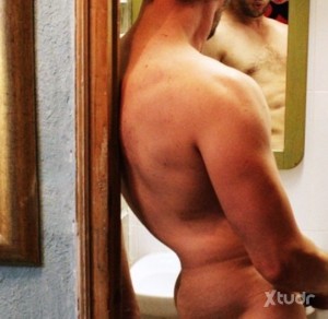 Xtudr - Egoista: Sin complejos ni manías, sólo me importa mi propio placer, el tuyo me da igual. Si disfrutas dando, tampoco me importa.
Si ...