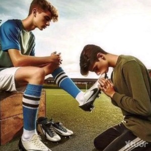 Xtudr - DOMESTICOSLVE: I'm 20 years old with little experience in this, but for a long time, I've wanted to find a real dominant man to serv...