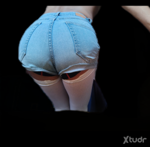 Xtudr - alber09: Short black hair, brown eyes