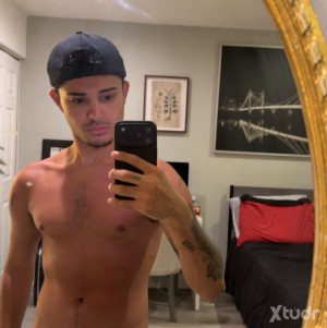 Xtudr - iai9hhf6: 23 
Single 
I ❤️gen people 