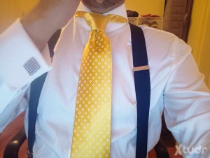 Xtudr - suitedhot: Office pig looking for similar