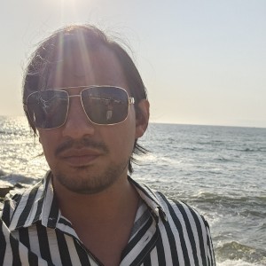 Xtudr - KyubiX: I'm looking for a sexual/submissive slave.