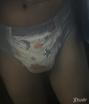 Xtudr - GoodNitesLov3R: A good time. I’m an into what i am into. Either love it or hate me for it I won’t change for anyone!
