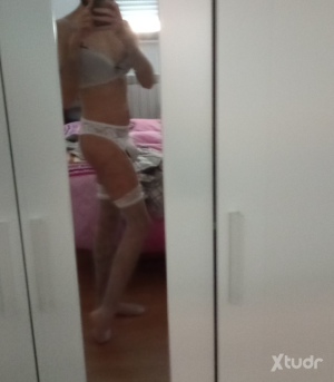 Xtudr - SissyNueva: Newbie, I'm looking to be converted into a sissy, talk to me and let's get to know each other.