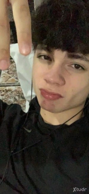 Xtudr - Mike_55: Pasivo/Bottom 
Searching for a man who can please me 