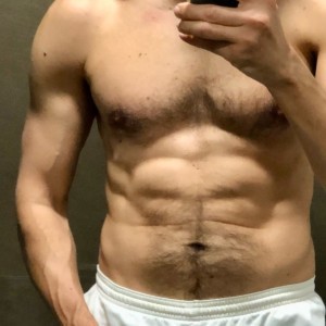 Xtudr - ramix: Muscular, athlete, horny and perverted, not shaved. Out of the scene, without attitude. Spanish. Handsome face. I have a good...