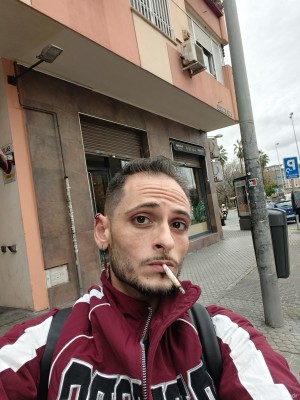 Xtudr - Franchute32: Chico joven, deseando grabar una buena peli porno morbosa y cerda. 