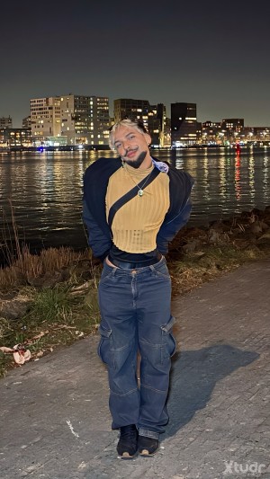 Xtudr - LuanVyskocil: Luan | 28 | Barcelona
No binarie, queer, y dueño de un estilo que no pide permiso. Soy colorista y estilista: me gusta...