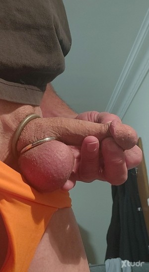 Xtudr - KrissDoleMeff: Cage my little cock and spank my balls. Breed my bussy. Make me your slutty little femboy whore. Please 🙏