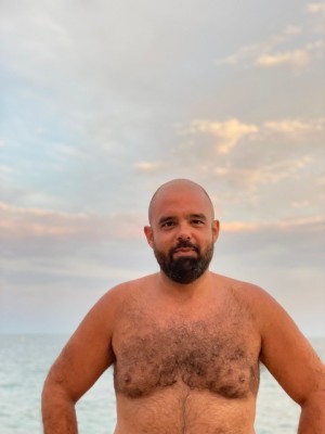 Xtudr - extralimit: I'm looking for fuckable throats, deepthroat and gagging
No chems, yes 420