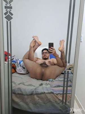 Xtudr - Camilo18: Busco un amo q me amarre y me haga su esclavo q sea sexo sucio no importa el lugar solo quiero complacerte de ls forma que...