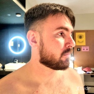 Xtudr - CanarioSubb: Submissive slave of 28 years old with desire to offer my body to well-groomed dominant men to use me as they want.