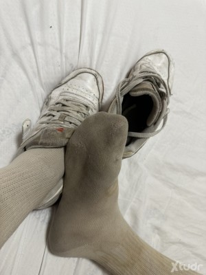 Xtudr - PervAndFeetDirty: Soy un puto animal que necesita oler hombres sucios. Y comermelos por horas, meos, patas, ostias…Chavales jóvenes ...