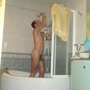Xtudr - atoquedesilbato: I'm a 37-year-old male who enjoys using my entire body, submissive and somewhat masochistic. I'm a pervert and vici...