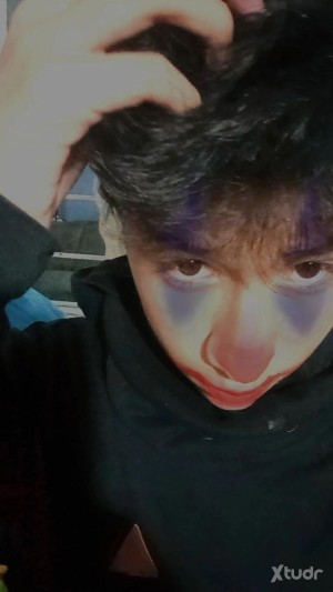 Xtudr - Mxi: Quiero un novio morboso maduro que me console