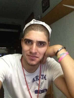 Xtudr - manuelslave: I'm a submissive man and faithful dog to his Dominant man.