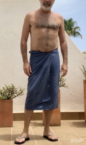 Xtudr - LVIII: Mature foot fetishist, I eat your ass, cock, armpits... I swallow whatever comes out of your tail.