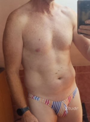 Xtudr - BrunoGomez: Sumiso, amante del bondage, de la ropa interior y del cuero. No me interesa el sexo. Solo fantasías y jugueteo morboso d...