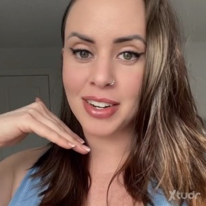 Xtudr - Ellenzenny: I’m open to anything ☺️