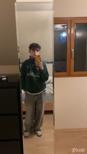 Xtudr - ang03elo08: I’m looking for a daddy 