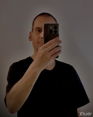 Xtudr - Aprendizdejuguete: Solo interesado en Amos +50 y con sitio en Madrid. Tengo poca experiencia en bdsm y con hombres, pero tengo claro...