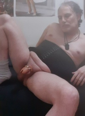 Xtudr - porkymsk63: I'm a mature, fetishist guy who likes CBT, verbal humiliation, with a good physique, from La Mancha. I'm into flogging, ...