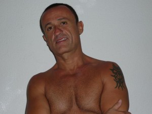 Xtudr - musclesexxx: Muscular uncle passive and submissive