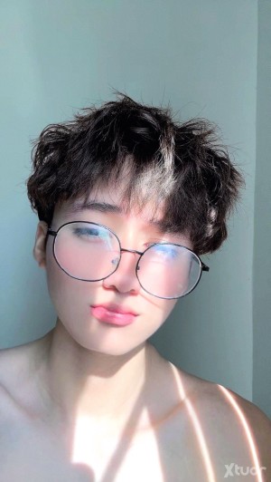 Xtudr - Isa17: Me llamo Isa :) háblame con gusto solo perfiles con fotos sin fotos no responderé :( ❤️👁️💋👁️