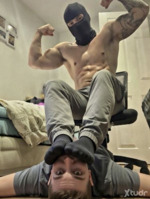 Xtudr - sexslave49: Submissive for dominants, kidnapping role play sessions, bondage, feet...