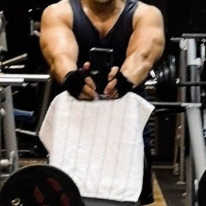 Xtudr - Dany52: Dominant man seeks submissives.