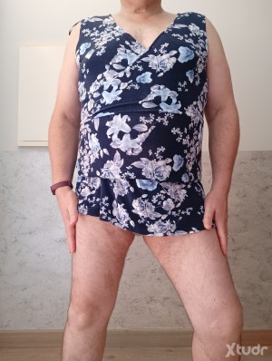 Xtudr - Robert51sum: Casado sumiso con mini pene con ganas de aprender. En estos momentos solo sería por ciber. Tambien me gusta exhibirme y...