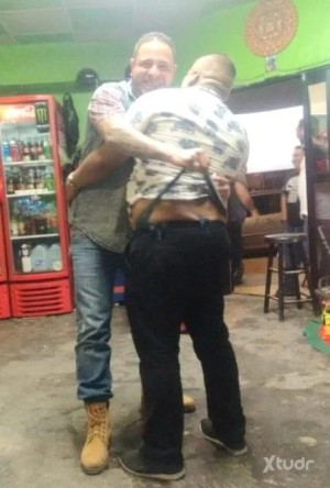 Xtudr - gemintera2: I'm looking for friends who like wedgie or bdsm.