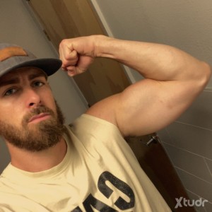 Xtudr - sexybear67: Open minded buscando un buen amigo sexual para divertirse