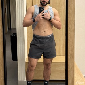 Xtudr - actdom24: Dominant master, biker, masculine and perverted 25-year-old. I prefer regular little whores. Stop 