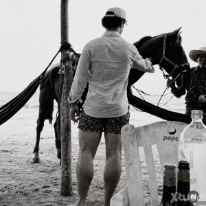 Xtudr - Masterdom: YO: AMO BI ARROGANTE SADICO, CHUPA MIS 👣 tú:esclavo sirveme y lame  🦶 👟 👞 🧦 se mi doméstico , mi caballo, mi tapete human...