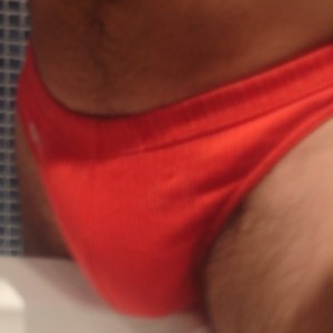 Xtudr - abridor: Amo atractivo,discreto,con carácter y con el que se puede hablar.
Busco contacto fisico,sexo,dominacion,azotes,atar,mamadas...