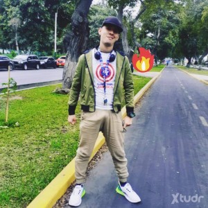Xtudr - yllysjcp: joven delgado , juego futbol y vivo en colombia.
sonxdad