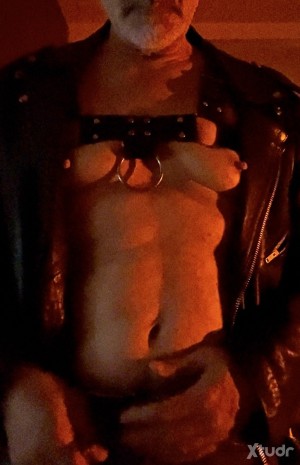 Xtudr - Puta__barata: Mature pig vicious fetishist addicted to FACIAL CUM 🥛🥛 and to SEMEN 💦💦😈 like penis and I'm an ass …and I receive every...