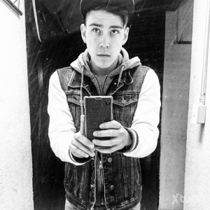 Xtudr - CarlosSlave: Mi filosofía 
Soy sumiso por naturaleza, obediente, sigo ordenes porque soy incapaz de hacer cosas por mi cuenta, no so...