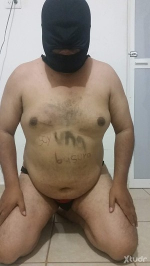 Xtudr - slavetab: busco amo dominante que me someta y me haga de su propiedad, me gusta ser humillado, lluvia dorada, y muchas cosas mas.