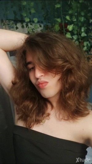 Xtudr - Lexxxa: Hello ^^
I'm a fairly young and inexperienced guy, so I'm looking for something soft to start with, therefore I would be ple...