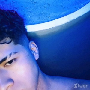 Xtudr - isacc_q: Ando en busca de sex para mi hermano si te interesa manda mensaje 